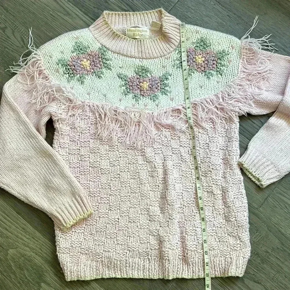 🔥huntington Ridge🔥 | Vintage 1980’s hand knitted pink sweater with flowers - Picture 11 of 11
